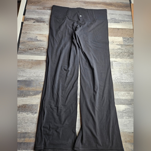 Athleta Elation Flare Pants Black Womwn's 2X - Picture 7 of 14
